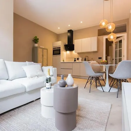 Beachhouse - Queen Apartament Haga