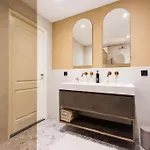 Haya Beachhouse - Queen Apartment The Hague