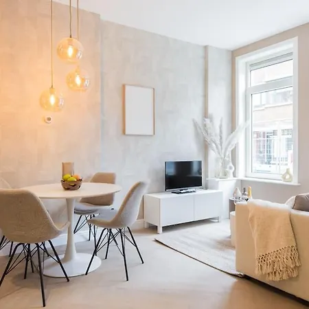 Haya Beachhouse - Queen * Haia